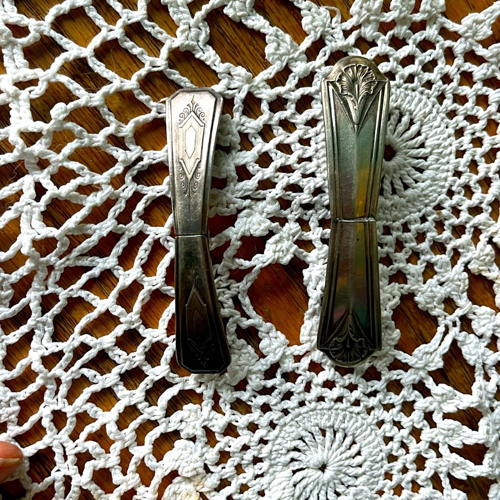 Two antique silverware barrettes handmade by local artisan clips made in France.